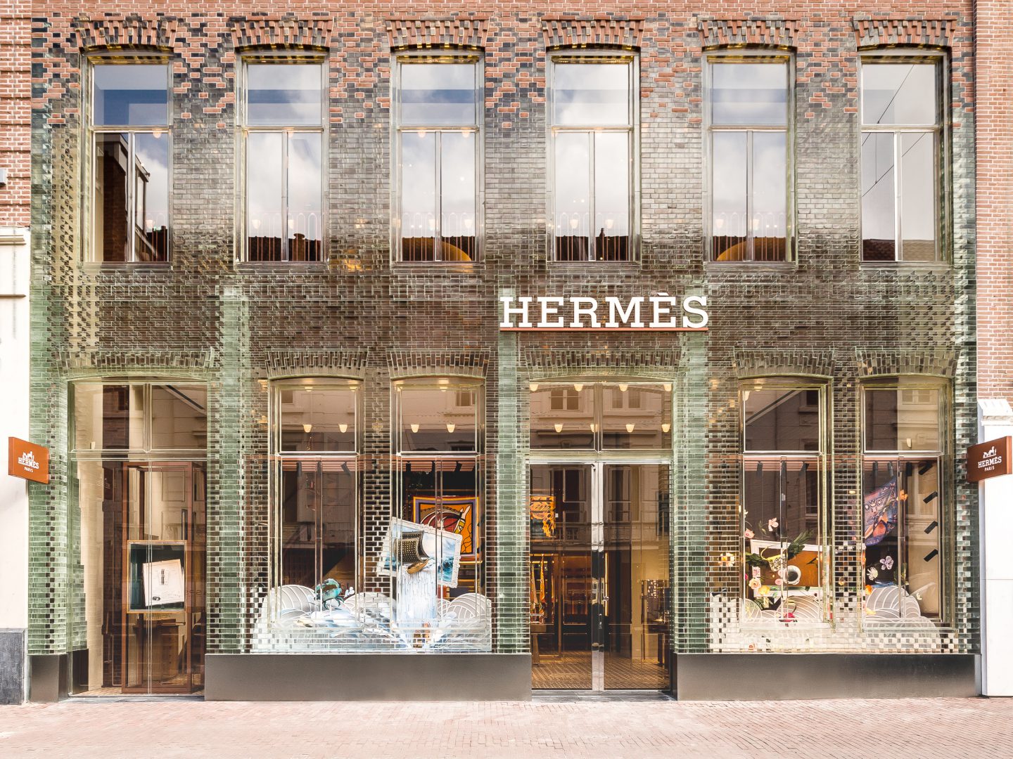 Herm s reopens its Amsterdam store  at a new location 